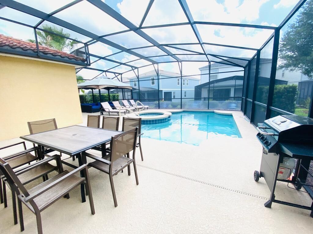 15 min Disney Gorgeous 5bed-5bath House Solterra Water Park Resort
