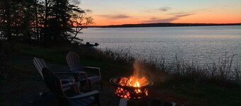 Oceanfront Cottage & Guest House, Private Beach, 3 Miles to Acadia National Park