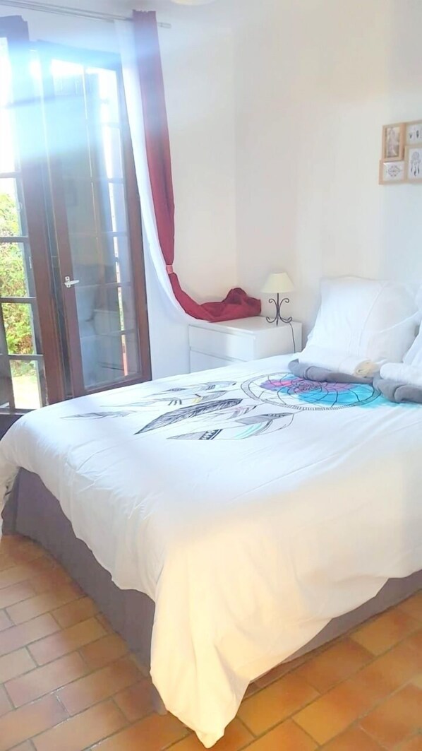 4 chambres, fer et planche Ă repasser, Wi-Fi, literie fournie