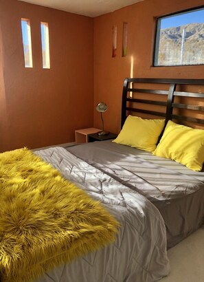 2 bedrooms, desk, iron/ironing board, travel crib