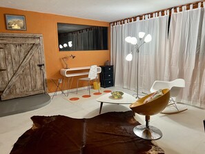 Spa - Midcentury homestead with stunning views between Palms Springs and Joshua Tree (Whitewater)