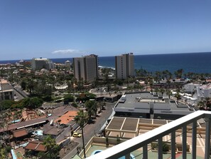 Property grounds - Panoramic Oceanfront Apartment on Las Americas Beach (PLAYA LAS AMERICAS, Arona)