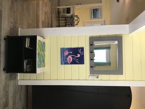 Interior - COZY BEACH HOUSE 1 BEDROOM (Treasure Island)