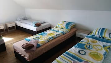 3 bedrooms, WiFi, bed sheets