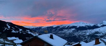 Interior comfort and divine sensations outside. New MGM apartment.