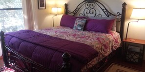 1 bedroom, desk, iron/ironing board, travel cot - Home Sweet TEXAS Home Lodge Style Home Hot Tub Outdoor Kitchen with Eating Area and Propane Fire Pit (Wimberley)