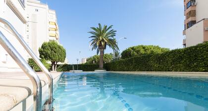 ACAPULCO IV - Apartamento con piscina compartida en Playa de Gandia. WiFi Gratis