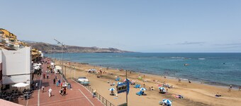 Nice beach views with terrace By CanariasGetaway