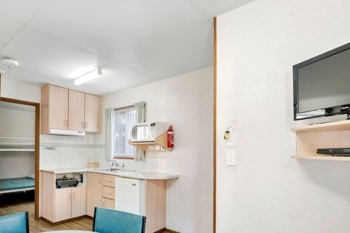 Cabin | Private kitchenette