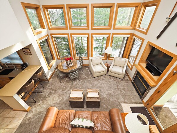 TV, fireplace, DVD player