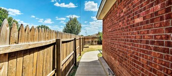 Pet-Friendly Lubbock Home w/ Yard - 6 Mi to TTU