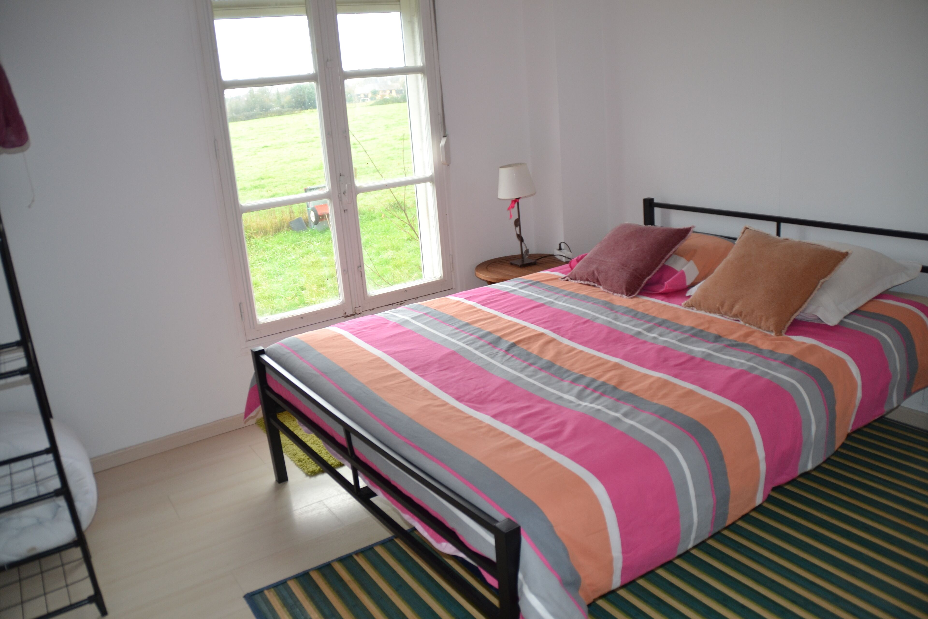 6 chambres, fer et planche à repasser, lit parapluie, Wi-Fi gratuit