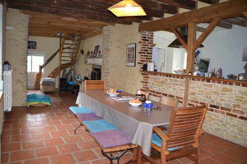 Rent whole house or rooms in the countryside in Teloché (72)