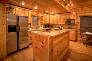 Fridge, microwave, oven, stovetop - Luxury 6 Bedroom Cabin with Theater Room, Game Room & Amazing Views-Sleeps 19 (Sevierville)