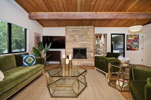 TV, fireplace, offices