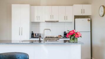 Fridge, microwave, oven, stovetop