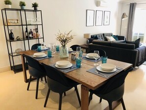 تناول الطعام