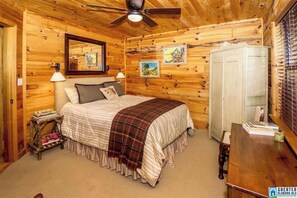 3 bedrooms, bed sheets