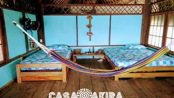 1 habitación y ropa de cama