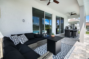 Outdoor dining - Fantastic Disney Vacation Home - 5 min from disney (Kissimmee)