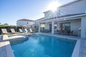 Ulkouima-allas, lämmitetty uima-allas