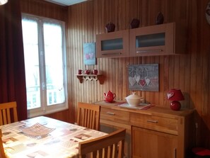 تناول الطعام