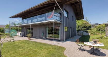 "Lieblingseck" nachhaltige 5* Ferienwohnung direkt am Chiemsee