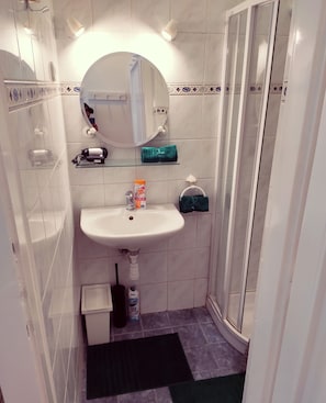 Shampooing, papier de toilette