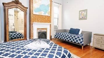 5 Schlafzimmer, Bügeleisen/Bügelbrett, kostenloses WLAN, Bettwäsche
