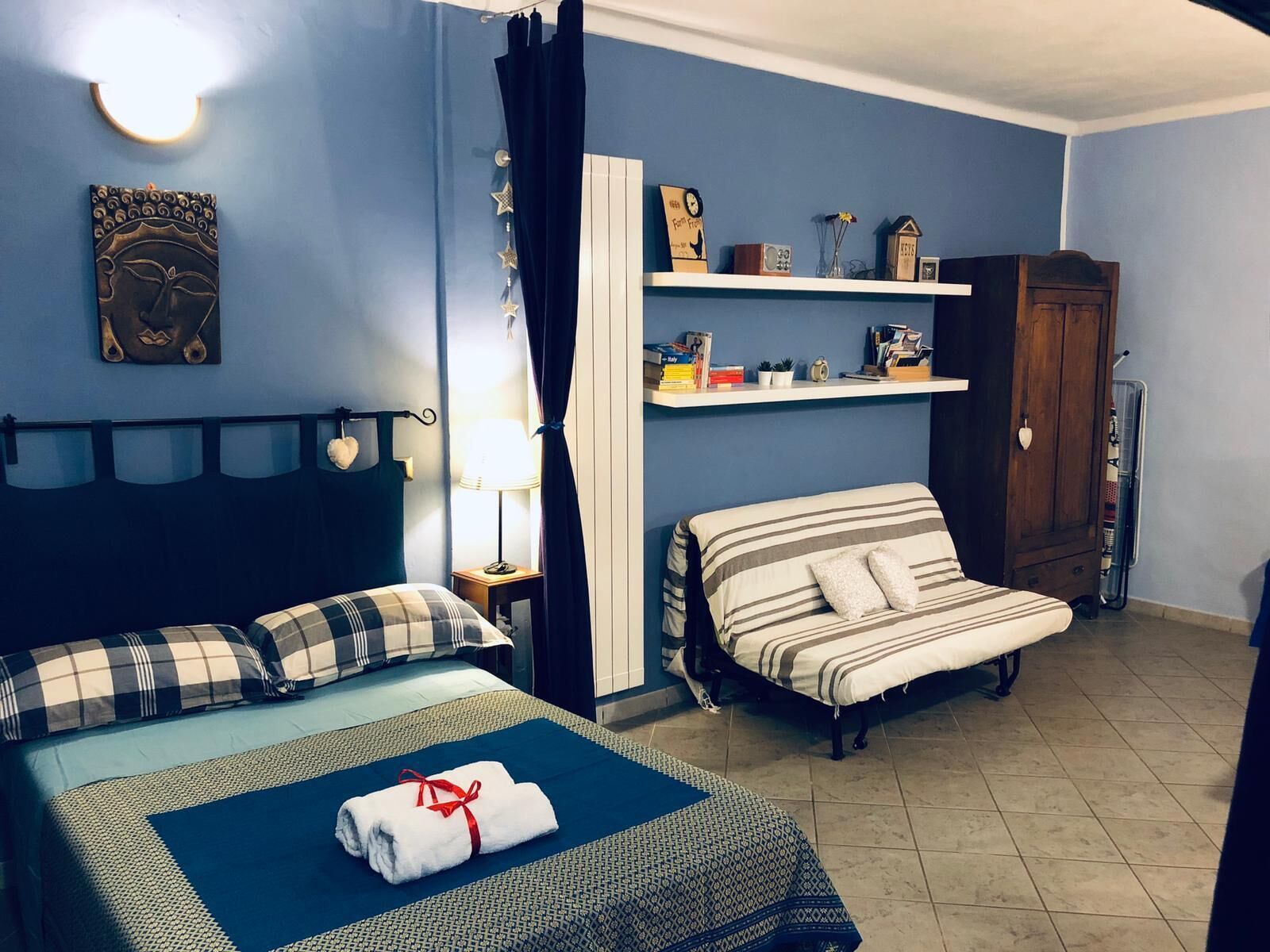 3 chambres, fer et planche à repasser, Wi-Fi, draps fournis