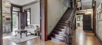 Three Pines Petersburg - Maison luxueuse de 10 chambres à coucher dans le quartier historique de Pétersbourg