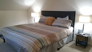 3 bedrooms, in-room safe, desk, iron/ironing board