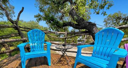 Blissful RV Retreat in Canyon Lake! Only 5 minutes from the lake and river!