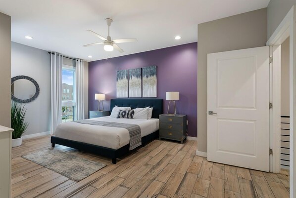 4 bedrooms, iron/ironing board, bed sheets