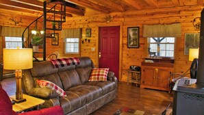 Books, stereo - Cozy Cabin Among the Trees - Rustic Charm, Modern Comforts,  26 Secluded Acres  (Stoystown)