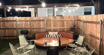 Clay Cottage- Magnolia, Baylor and Downtown Waco