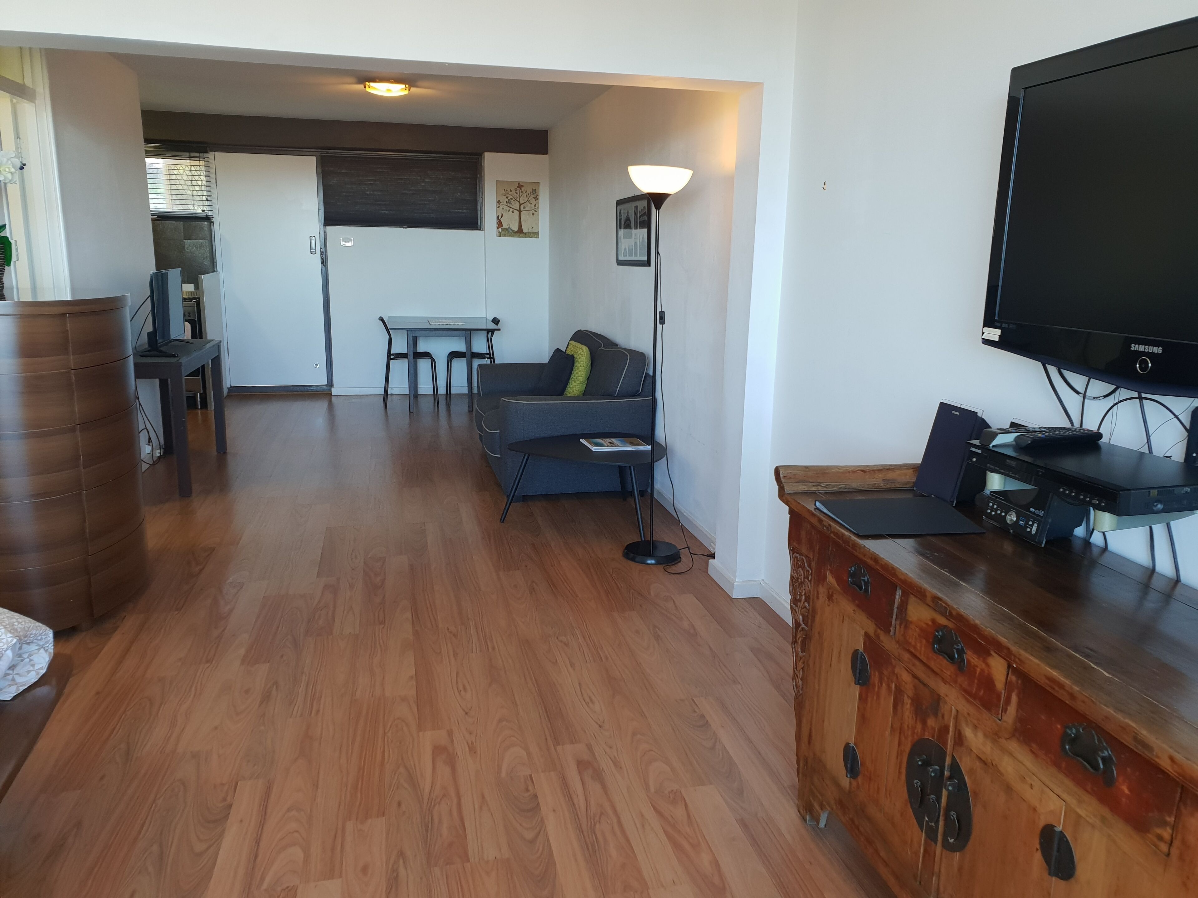 Champagne views on a budget — image 9