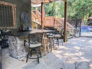 Outdoor dining - Ultimate Athens Luxury, Resort-Like Experience (Athens)