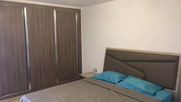 1 chambre, fer et planche à repasser, Wi-Fi gratuit