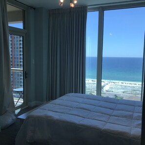 2 bedrooms, free WiFi, bed sheets - 16𝒕𝒉 𝑺𝒕𝒐𝒓𝒚 𝑯𝒊𝒈𝒉 𝑹𝒊𝒔𝒆 𝑳𝒖𝒙𝒖𝒓𝒚 𝒢𝓊𝓁𝒻 𝒱𝒾ℯ𝓌 5 𝑺𝒕𝒂𝒓 2br (Pensacola Beach)