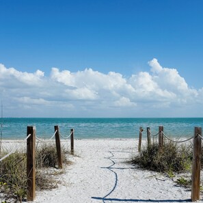 Beach nearby, sun-loungers, beach towels