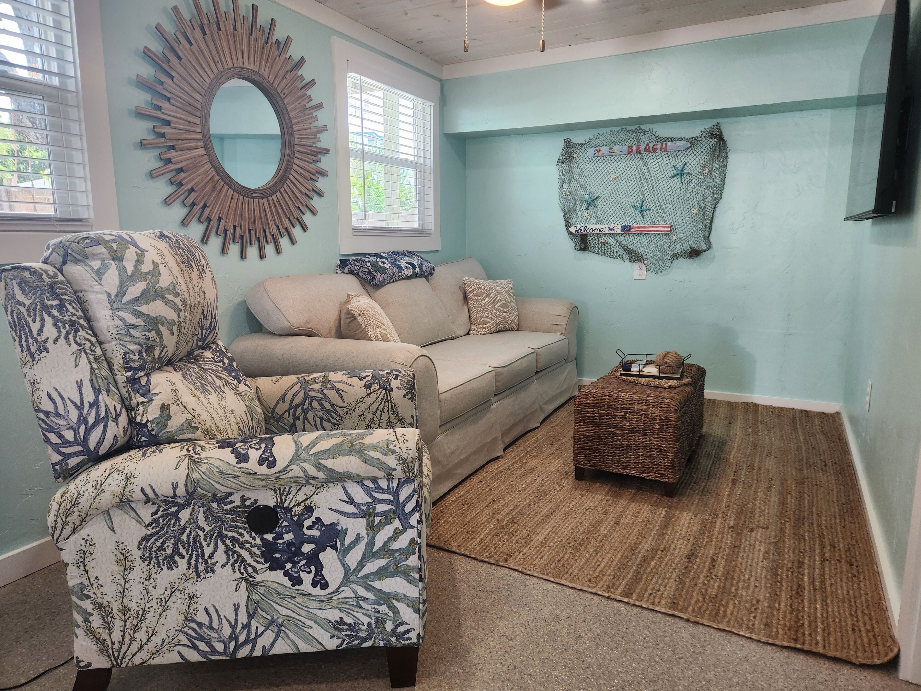 Älytelevisio, kirjoja, stereot