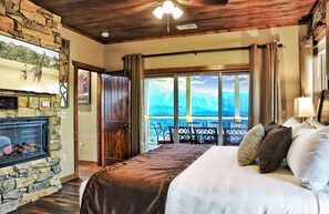 3 bedrooms, iron/ironing board, travel cot, Internet