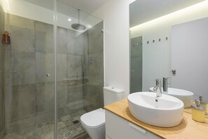 Hair dryer - The Copper Artist Studio Atelier (Lisboa)