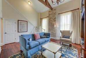 TV, fireplace, DVD player