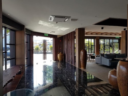 Roxy Hotel Padungan