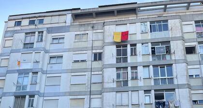 Lovely apartment with balcony, open view, shops and train/metro station within 5 m walking distance