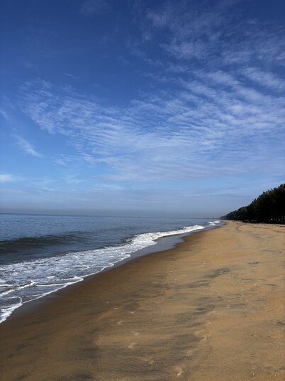 Family Beach Home in Cherai beach village. Suitable for working from home.