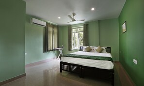 3 Schlafzimmer, Bügeleisen/Bügelbrett, kostenloses WLAN, Bettwäsche