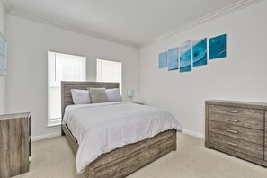 3 bedrooms, iron/ironing board, travel cot, free WiFi